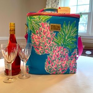Lilly Pulitzer insulated cooler. NWT